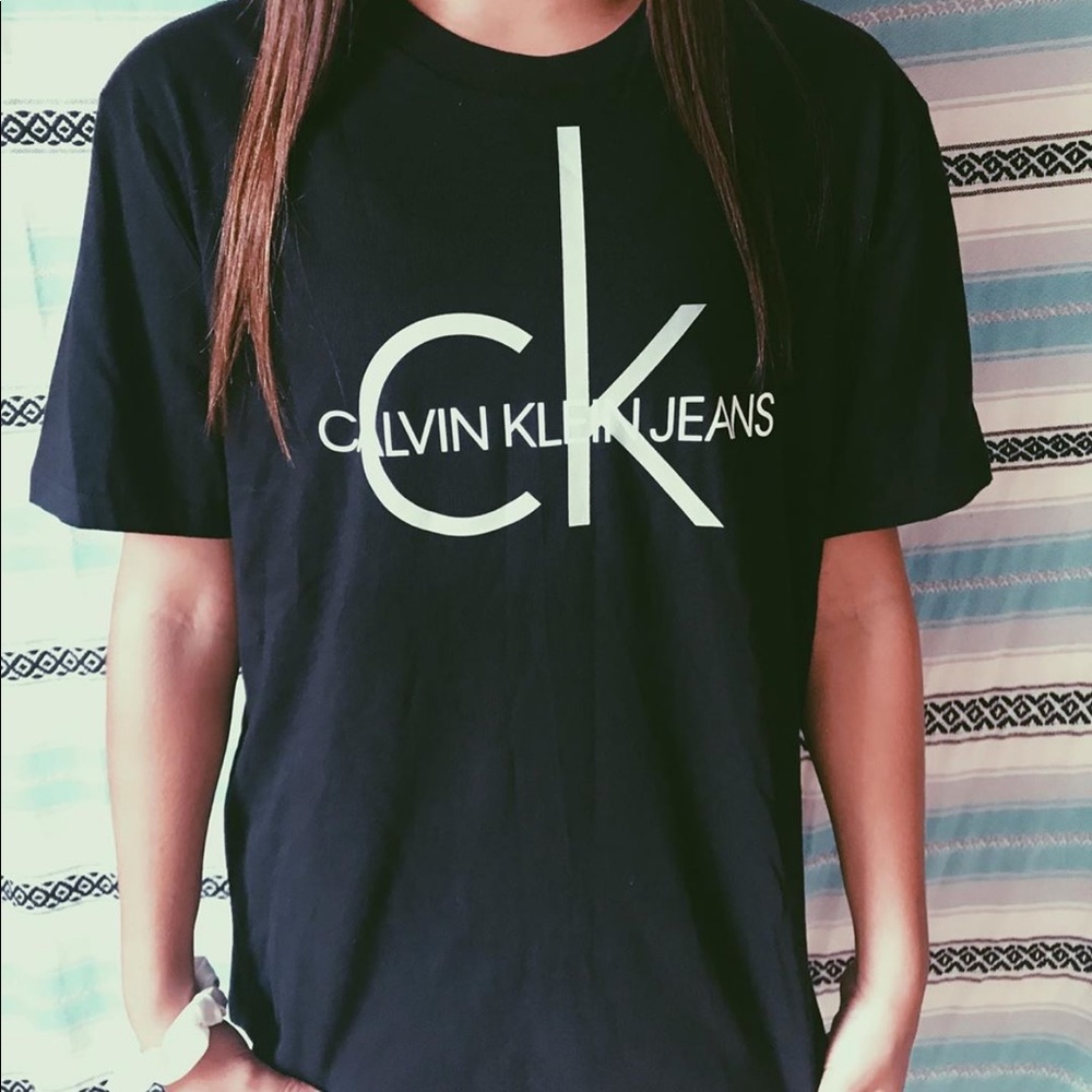 calvin klein tee new w tags